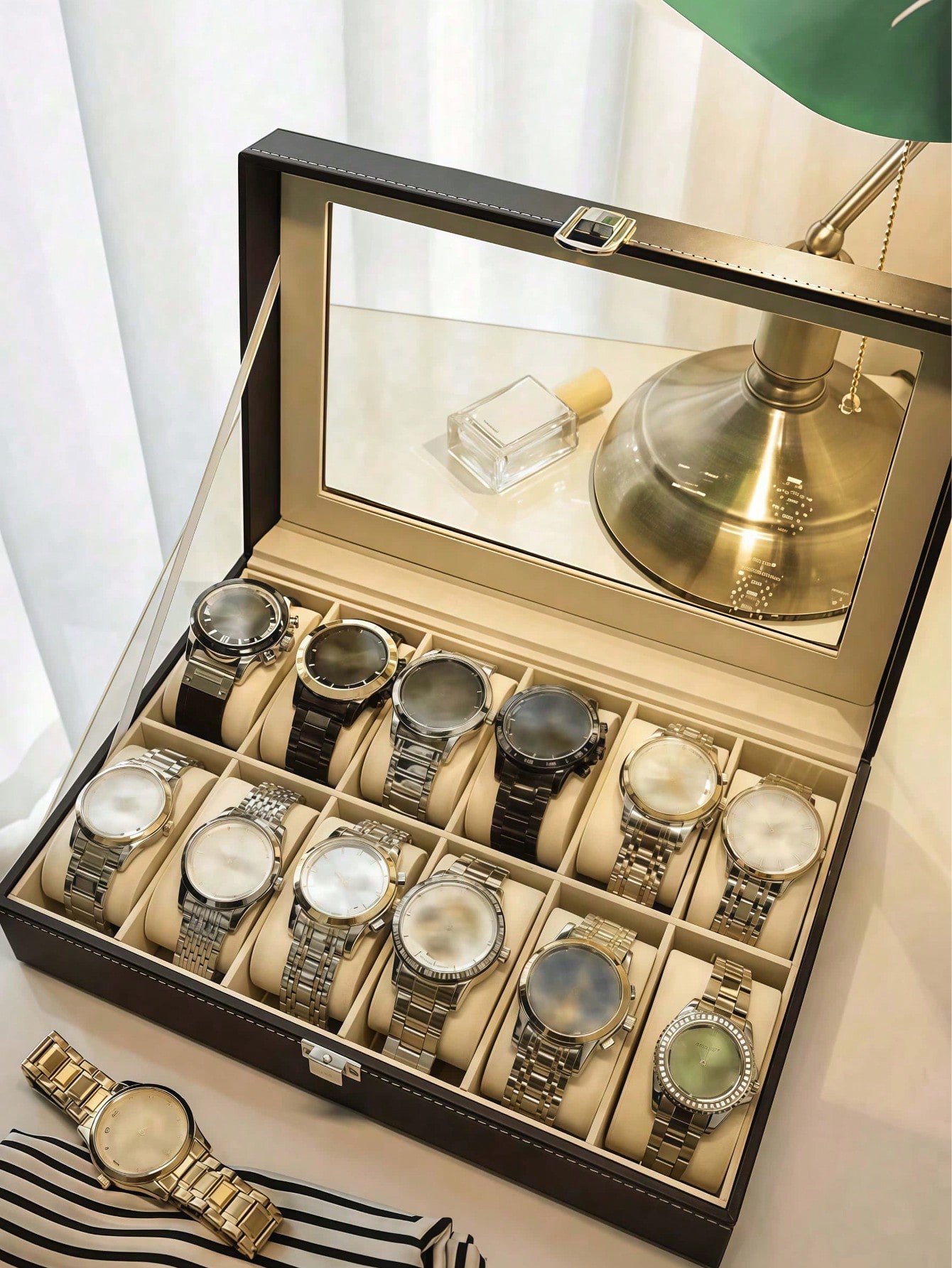 Skórzane pudełko na zegarki z  – Mystery Jewelry Jar Watches recenzja i cena