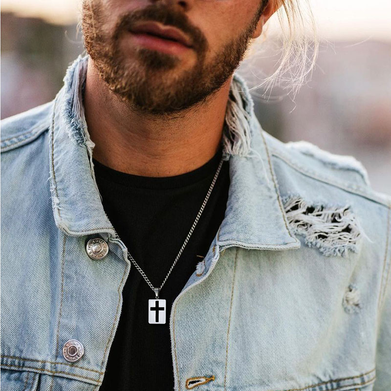 Męskie naszyjniki, krzyż wycią – Mens Dog Tag Necklace recenzja i cena